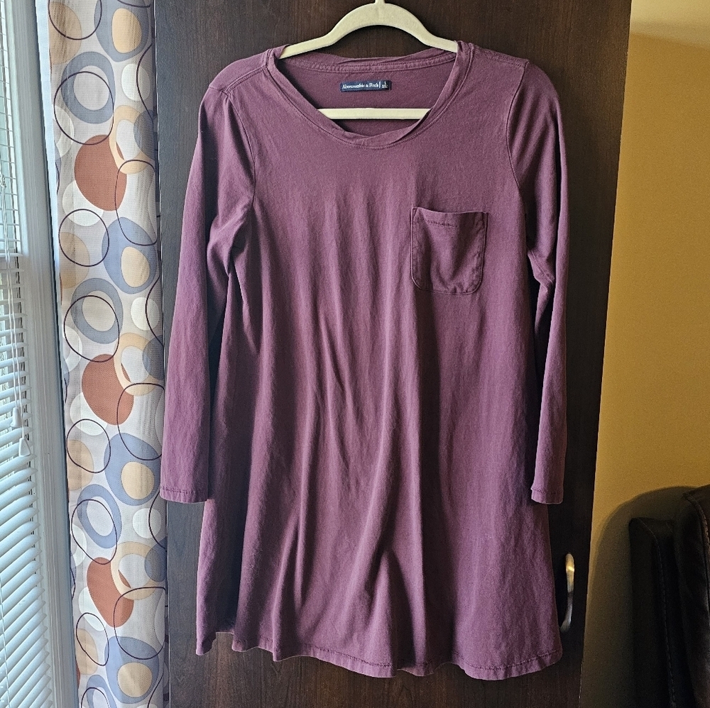 Abercrombie & Fitch Maroon Long Sleeve Tee